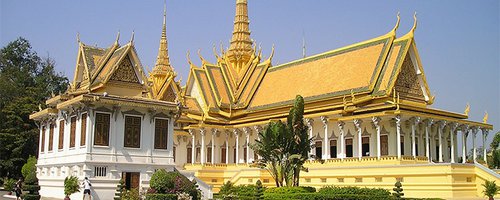 Камбоджа открылась для вакцинированных туристов